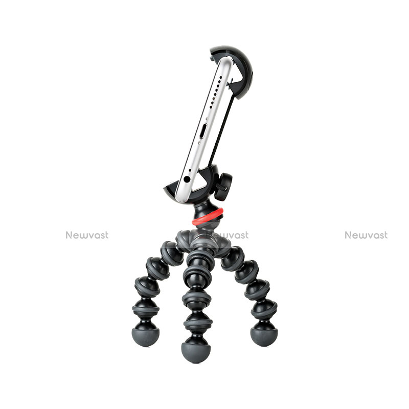 Extendable Folding Handheld Selfie Stick Tripod Bluetooth Remote Shutter Universal T04 Black