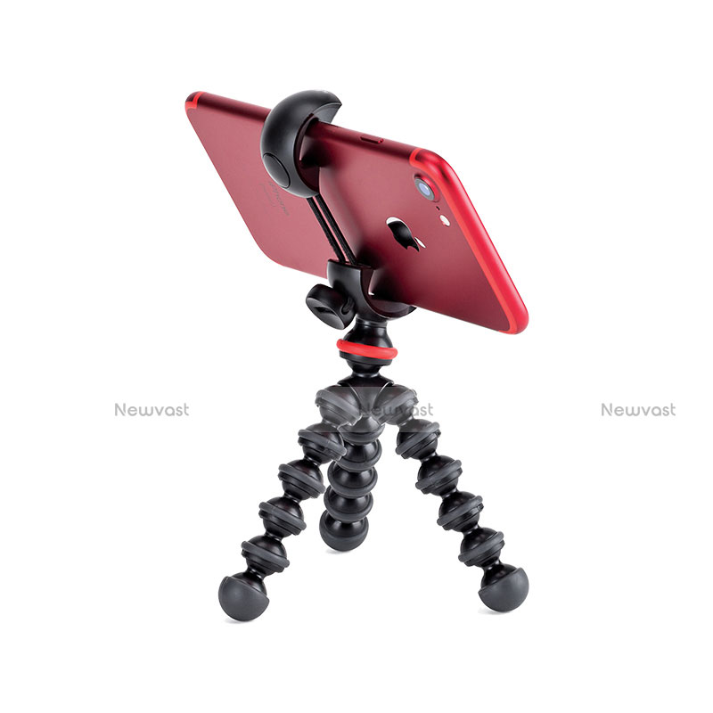 Extendable Folding Handheld Selfie Stick Tripod Bluetooth Remote Shutter Universal T04 Black