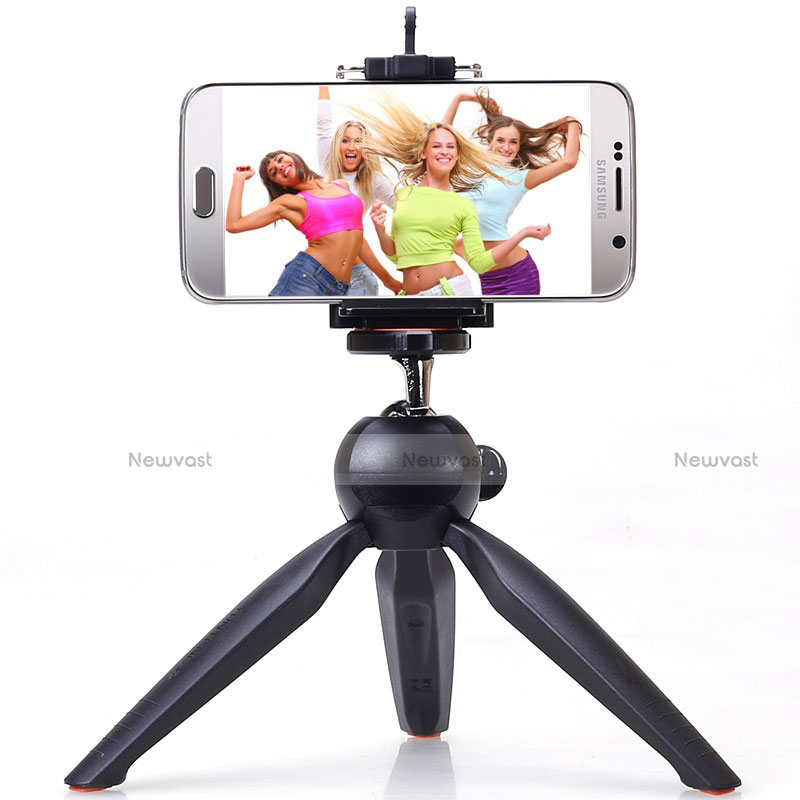 Extendable Folding Handheld Selfie Stick Tripod Bluetooth Remote Shutter Universal T05 Black