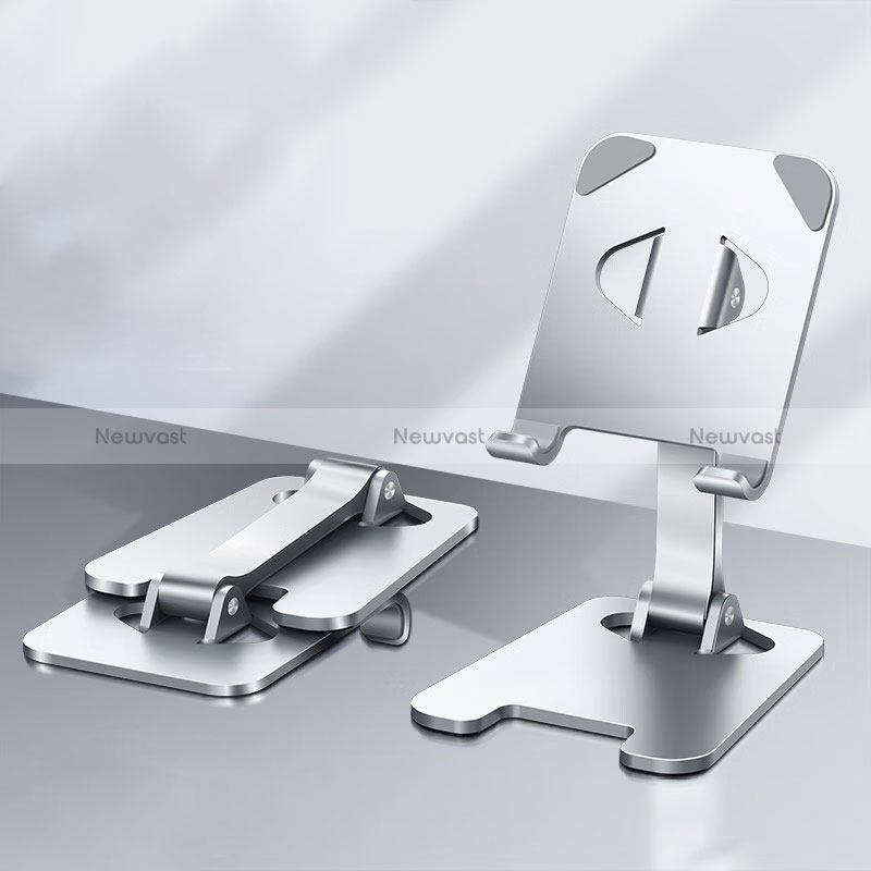 Flexible Tablet Stand Mount Holder Universal D01 for Apple iPad 10.2 (2019) Silver