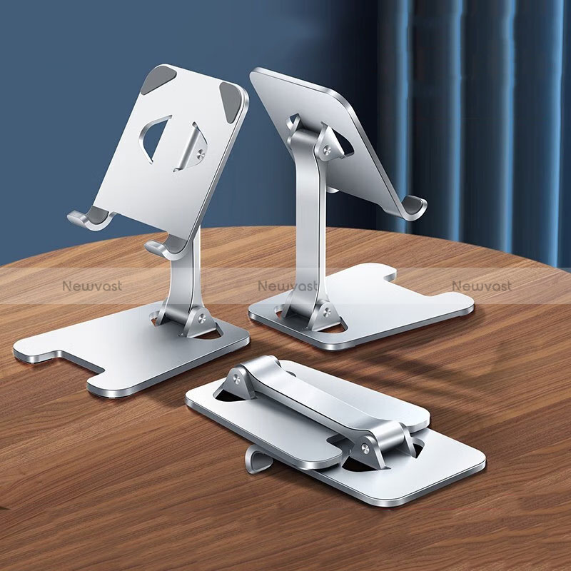 Flexible Tablet Stand Mount Holder Universal D01 for Apple iPad Pro 12.9 2022 Silver