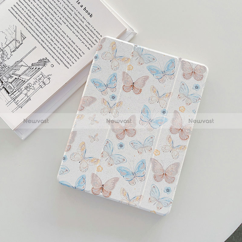 Leather Case Stands Fashionable Pattern Flip Cover Holder XH2 for Apple iPad 10.2 (2019) White