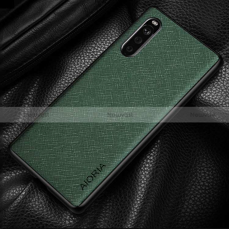 Luxury Leather Matte Finish and Plastic Back Cover Case for Sony Xperia 10 III SO-52B