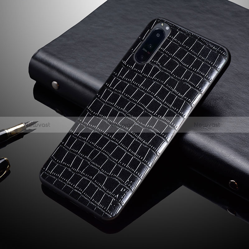 Luxury Leather Matte Finish and Plastic Back Cover Case S01 for Sony Xperia 5 IV Black